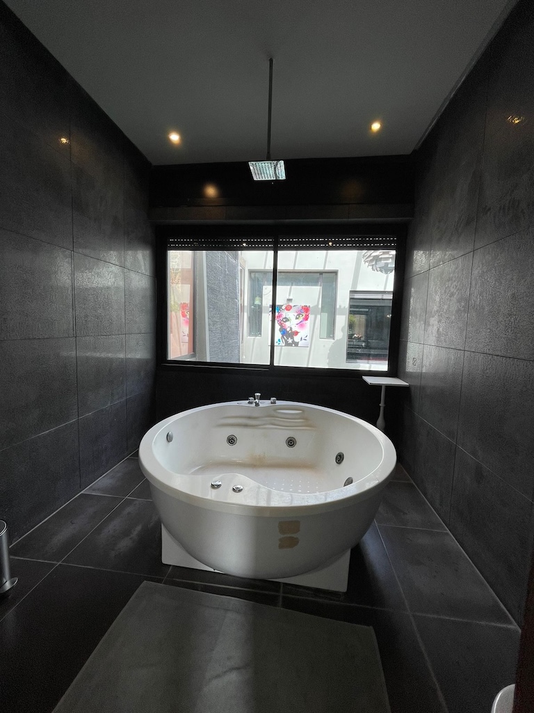 baignoire jaccuzzi